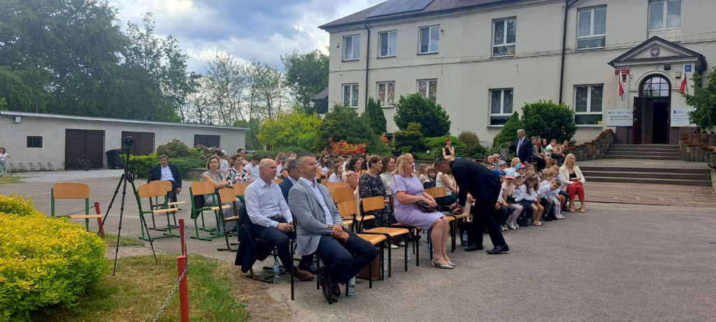 Szkoła w Woli Radzięckiej świętowała niecodzienny jubileusz. 16-lecie...