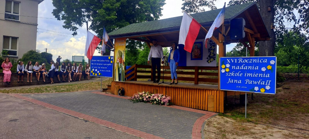 Szkoła w Woli Radzięckiej świętowała niecodzienny jubileusz. 16-lecie...