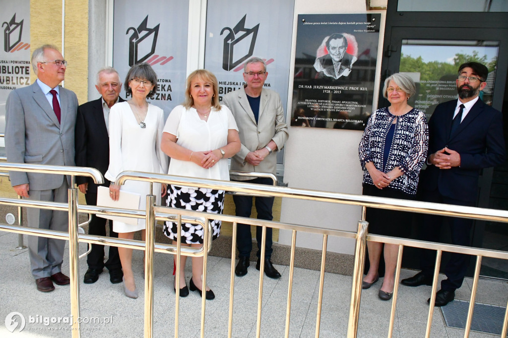 Uczcili prof. Markiewicza. Biłgorajska Biblioteka nazwana jego imieniem