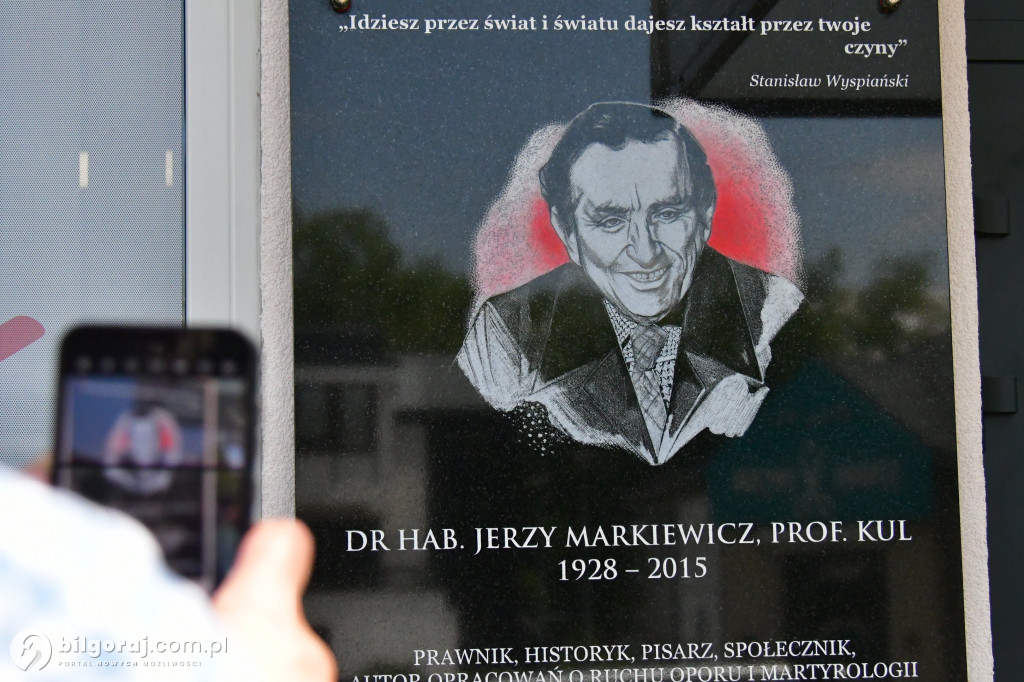 Uczcili prof. Markiewicza. Biłgorajska Biblioteka nazwana jego imieniem