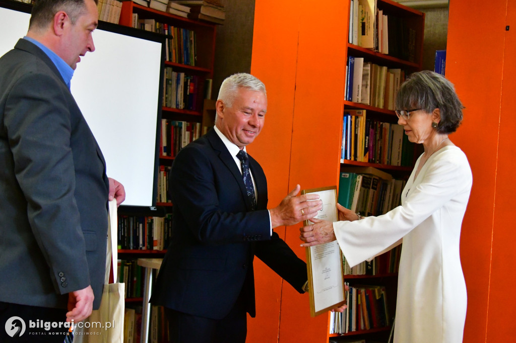 Uczcili prof. Markiewicza. Biłgorajska Biblioteka nazwana jego imieniem