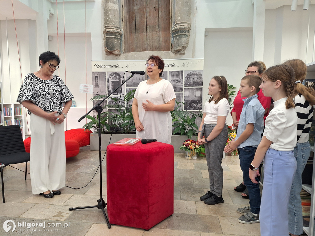 Joanna Puchacz żegna się z Miejską Biblioteką Publiczną w Tarnogrodzie