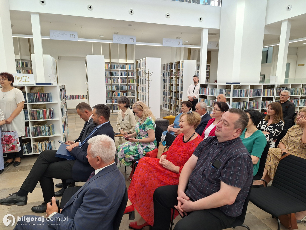 Joanna Puchacz żegna się z Miejską Biblioteką Publiczną w Tarnogrodzie
