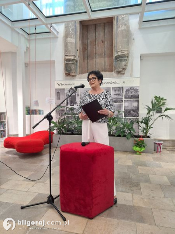 Joanna Puchacz żegna się z Miejską Biblioteką Publiczną w Tarnogrodzie