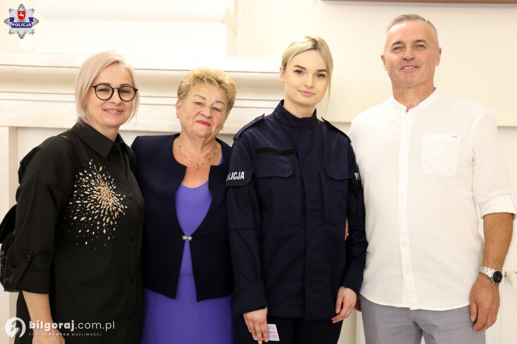 Nowi policjanci w biłgorajskiej Komendzie