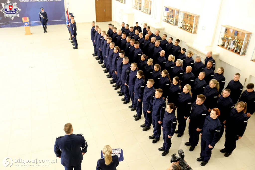 Nowi policjanci w biłgorajskiej Komendzie