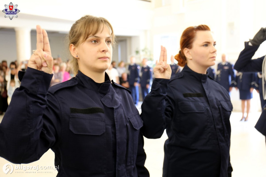 Nowi policjanci w biłgorajskiej Komendzie