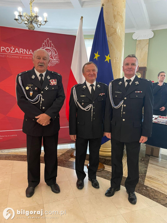Poseł Wiesław Różyński uhonorowany Złotym Znakiem Związku OSP RP