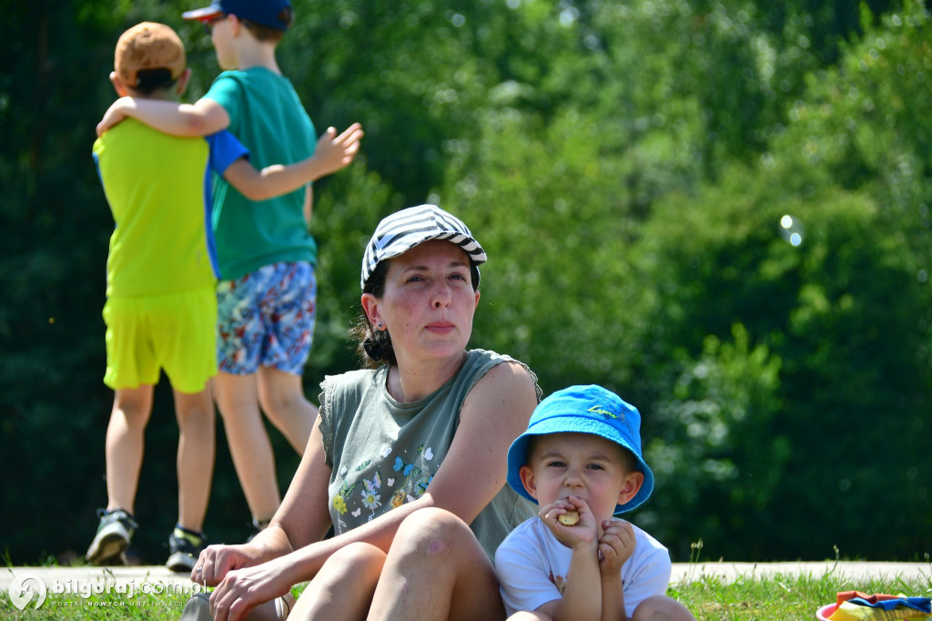 Piknik integracyjno-edukacyjny nad Zalewem Bojary: Sukces inicjatywy SIM PCK Biłgoraj
