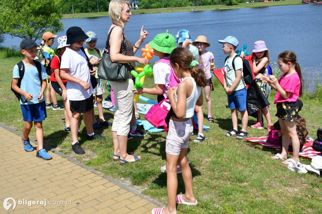Piknik integracyjno-edukacyjny nad Zalewem Bojary: Sukces inicjatywy SIM PCK Biłgoraj