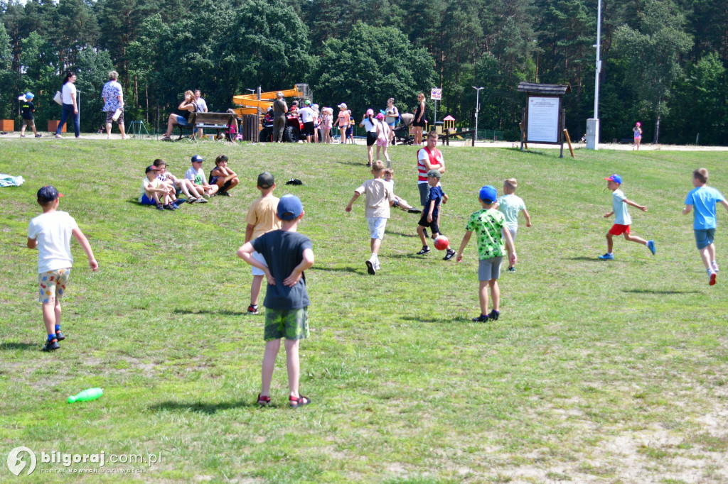Piknik integracyjno-edukacyjny nad Zalewem Bojary: Sukces inicjatywy SIM PCK Biłgoraj