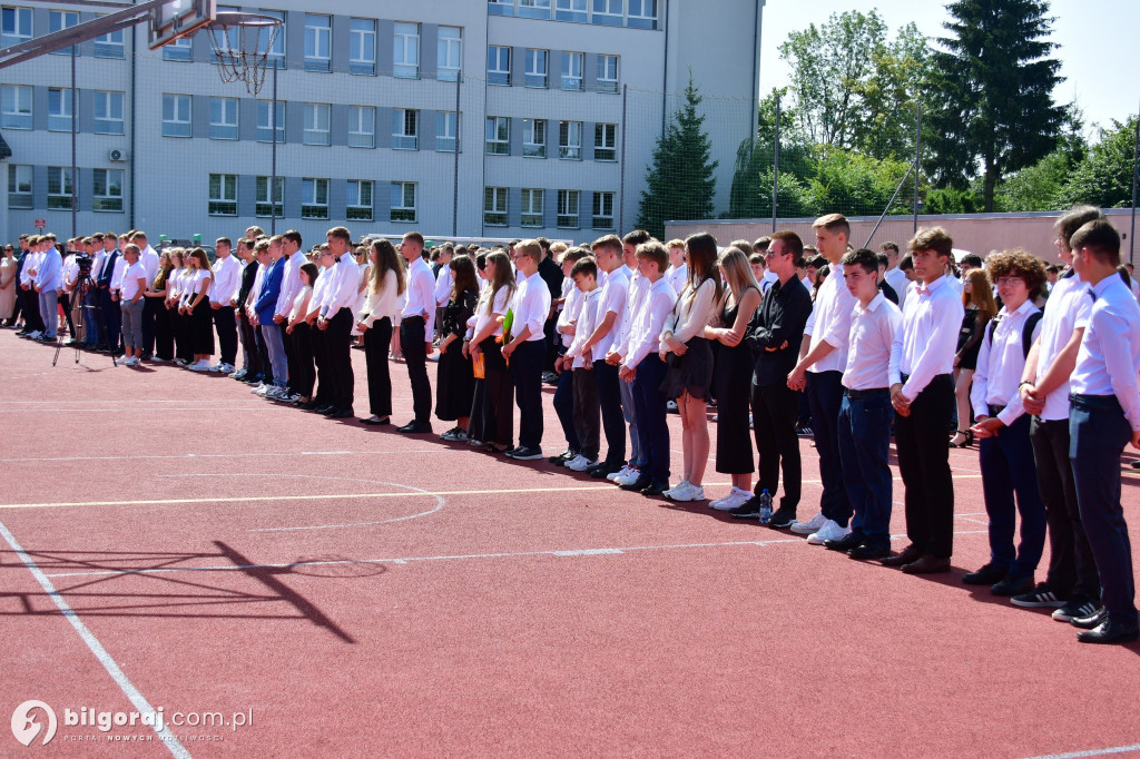 Dzwonek na wakacje! Zakończył się rok szkolny 2023/2024