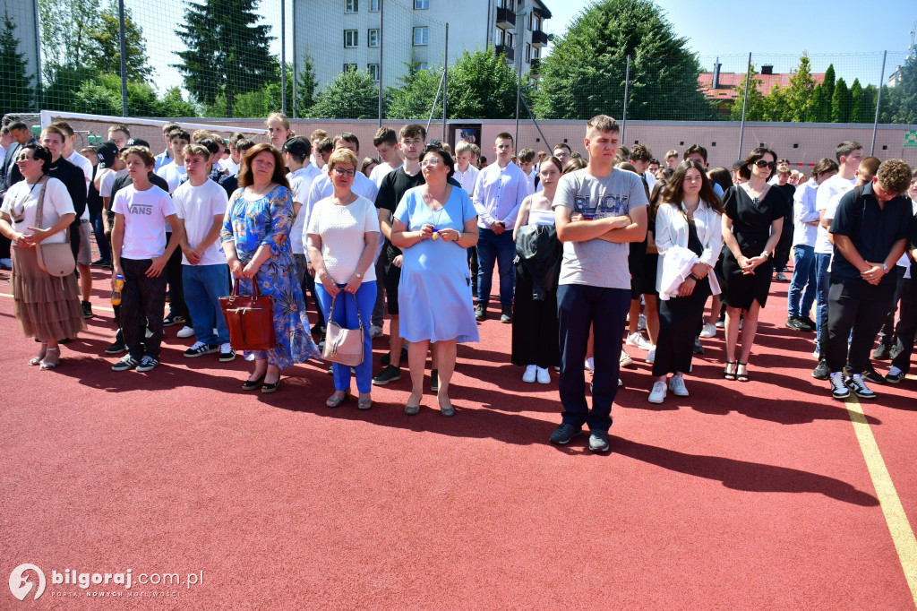 Dzwonek na wakacje! Zakończył się rok szkolny 2023/2024
