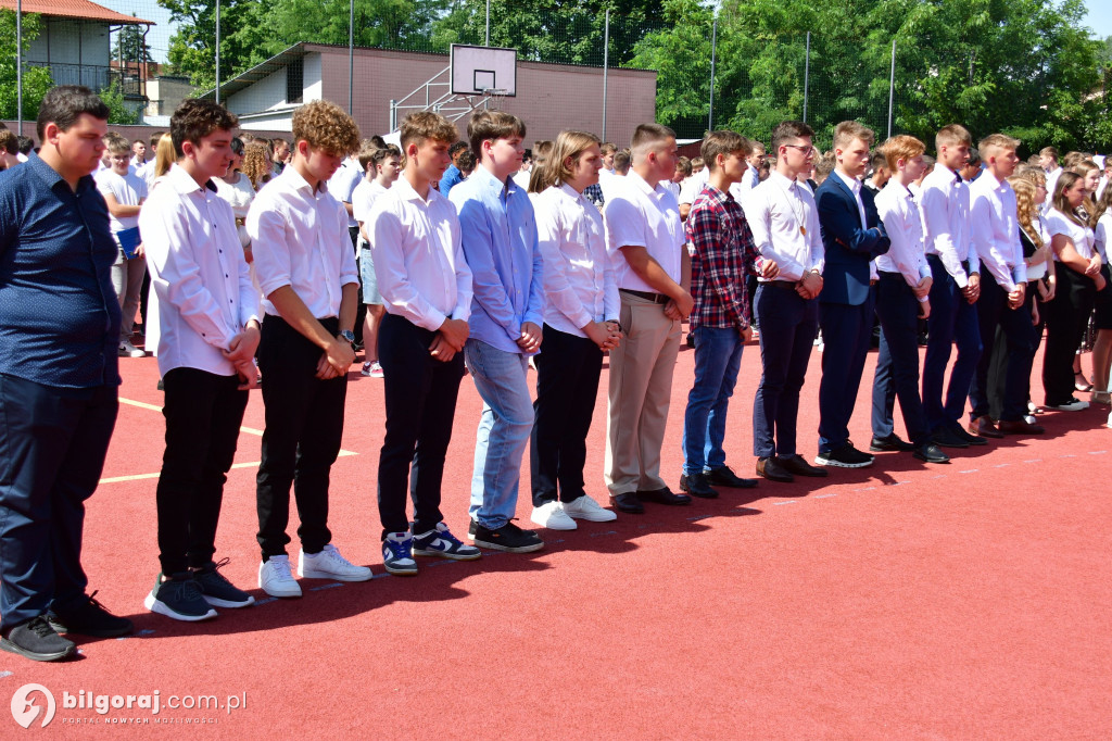 Dzwonek na wakacje! Zakończył się rok szkolny 2023/2024