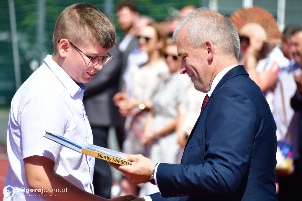 Dzwonek na wakacje! Zakończył się rok szkolny 2023/2024