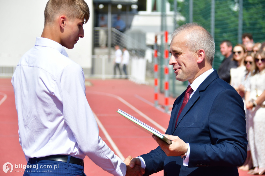 Dzwonek na wakacje! Zakończył się rok szkolny 2023/2024