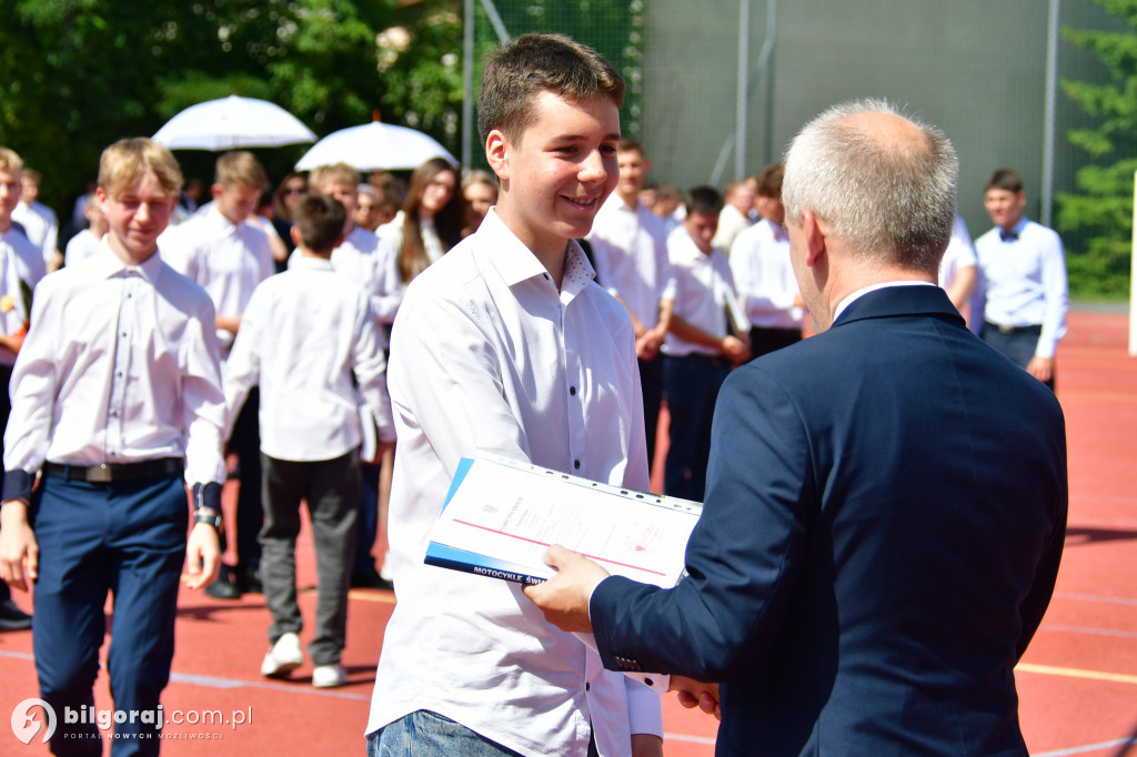 Dzwonek na wakacje! Zakończył się rok szkolny 2023/2024