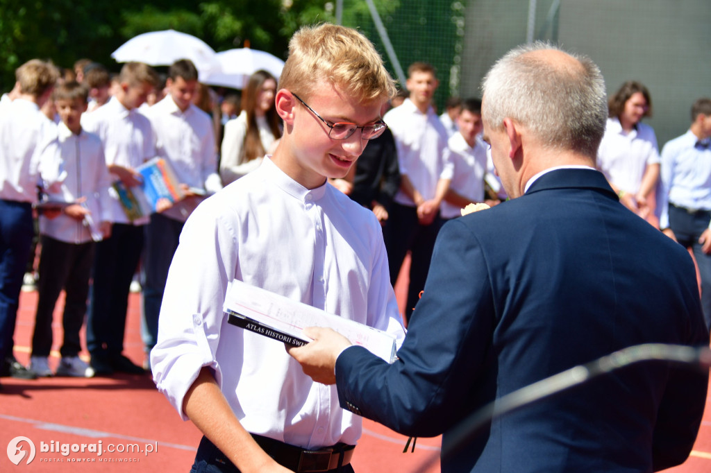 Dzwonek na wakacje! Zakończył się rok szkolny 2023/2024