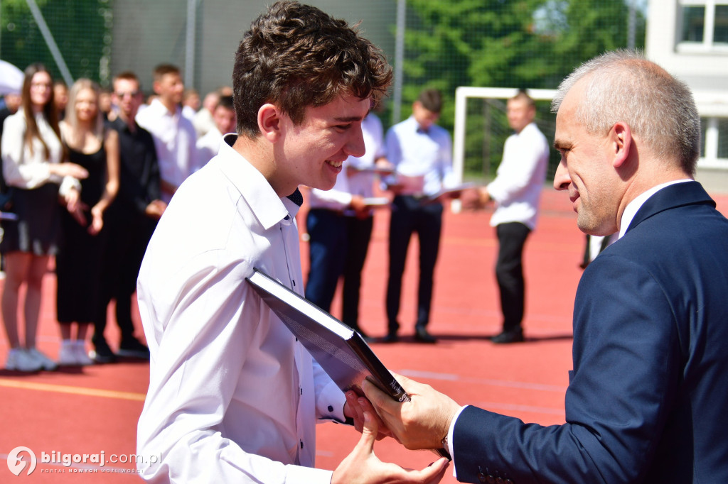 Dzwonek na wakacje! Zakończył się rok szkolny 2023/2024