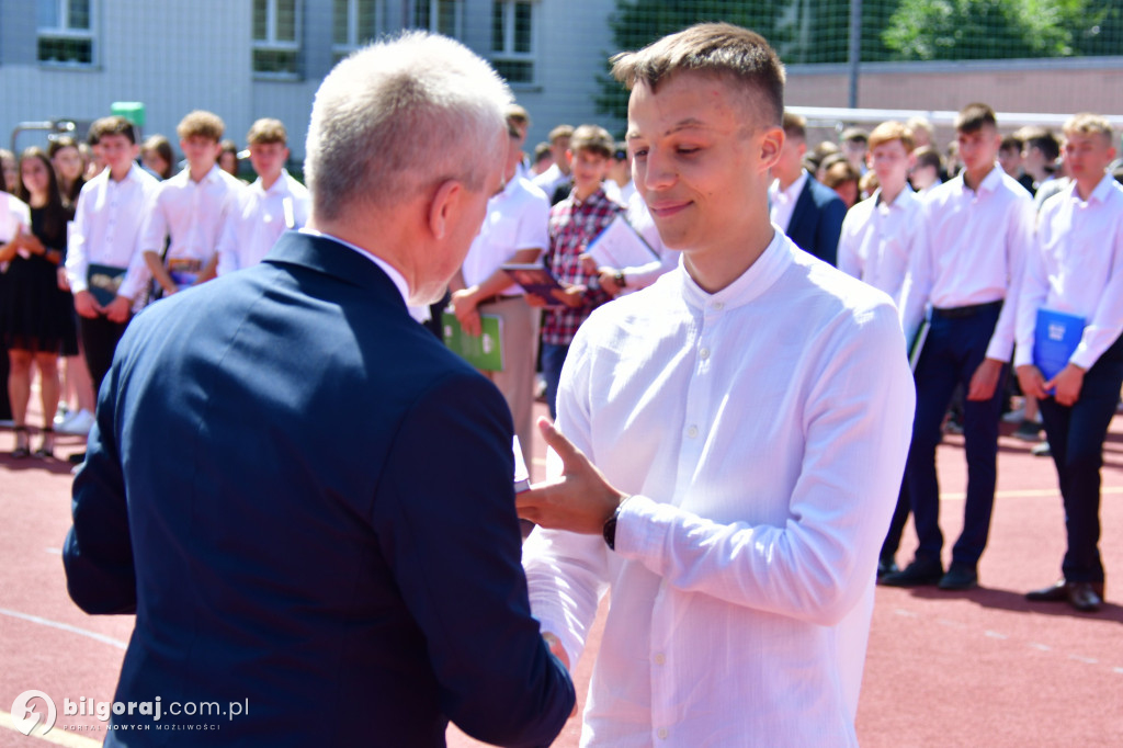 Dzwonek na wakacje! Zakończył się rok szkolny 2023/2024