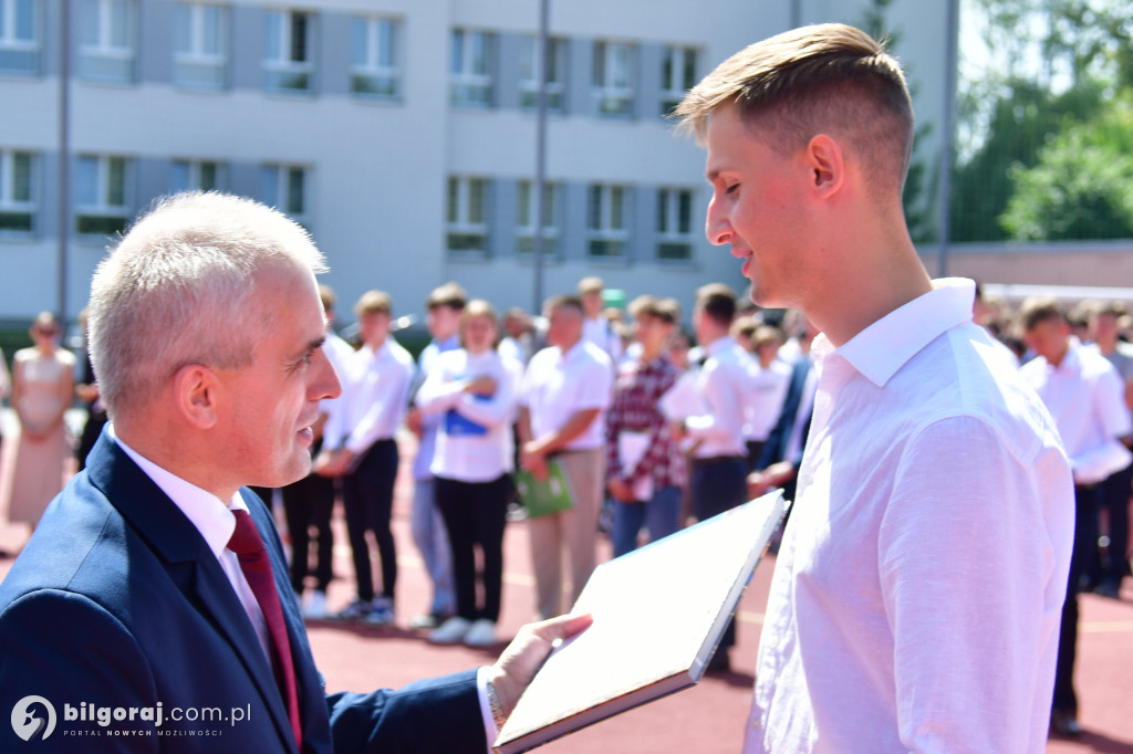 Dzwonek na wakacje! Zakończył się rok szkolny 2023/2024