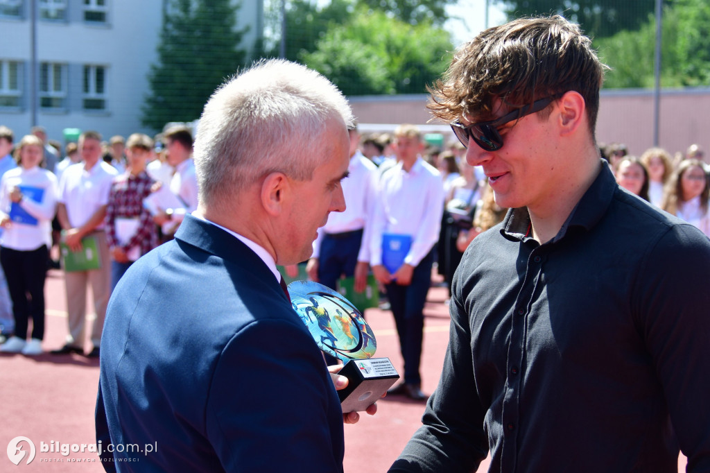 Dzwonek na wakacje! Zakończył się rok szkolny 2023/2024