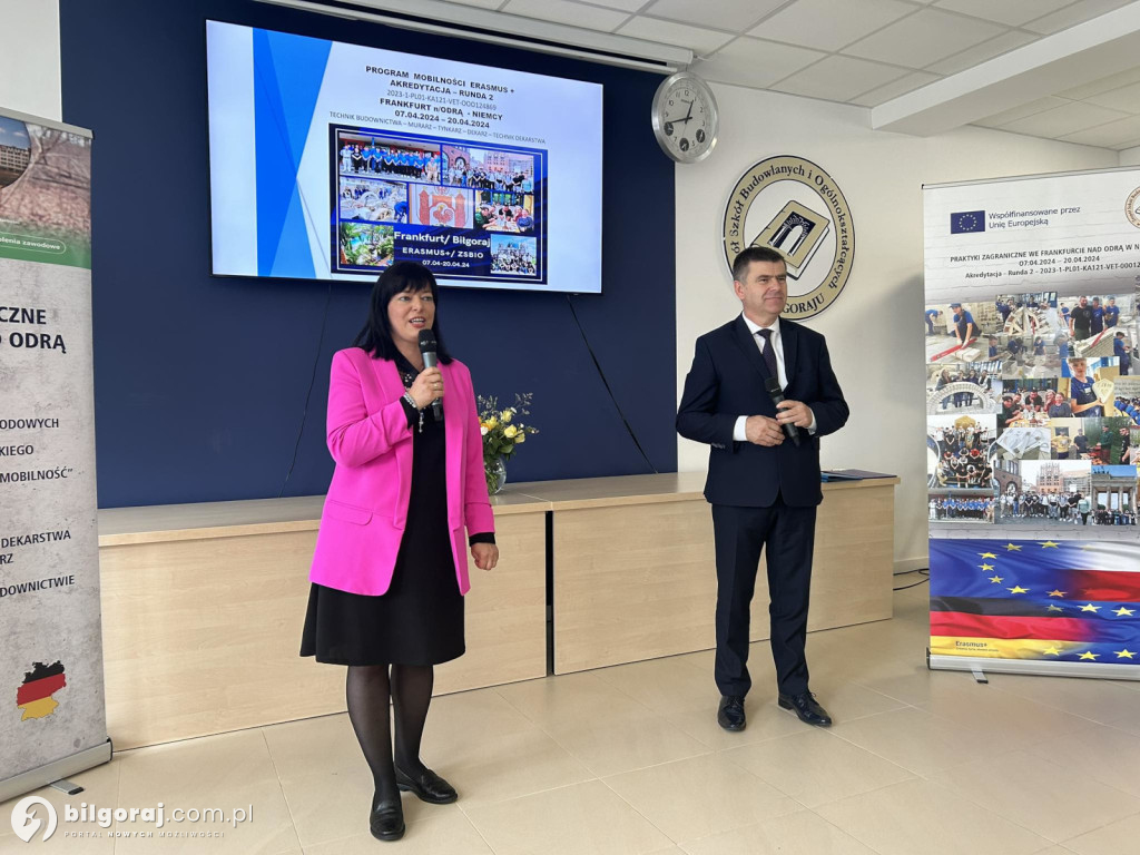 Uczestnicy programu mobilności Erasmus plus otrzymali Europassy