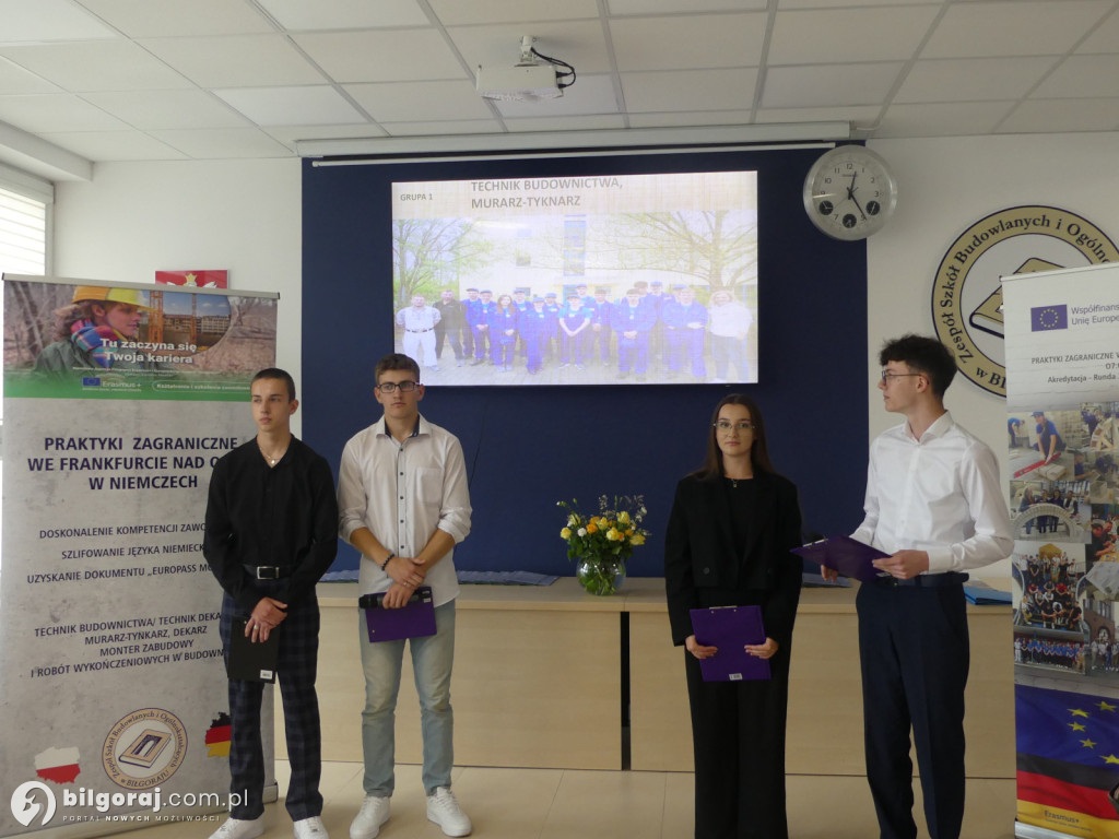 Uczestnicy programu mobilności Erasmus plus otrzymali Europassy