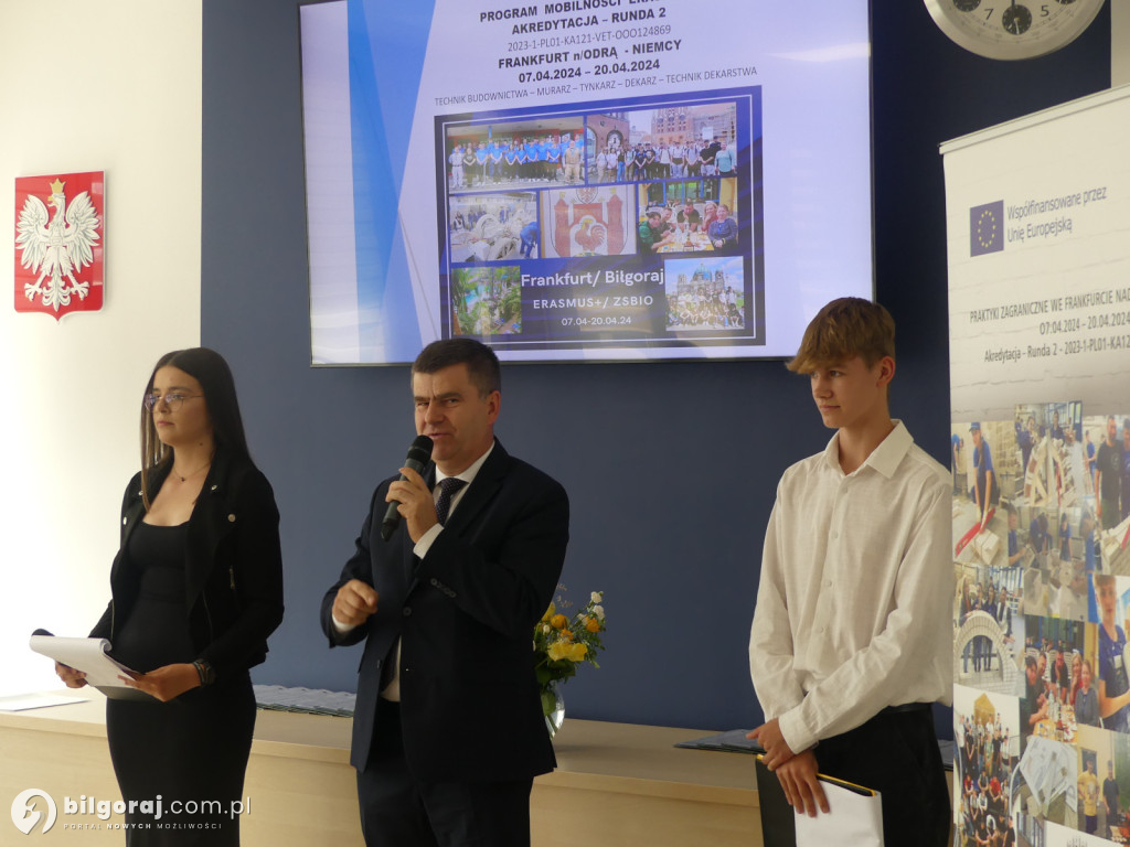 Uczestnicy programu mobilności Erasmus plus otrzymali Europassy