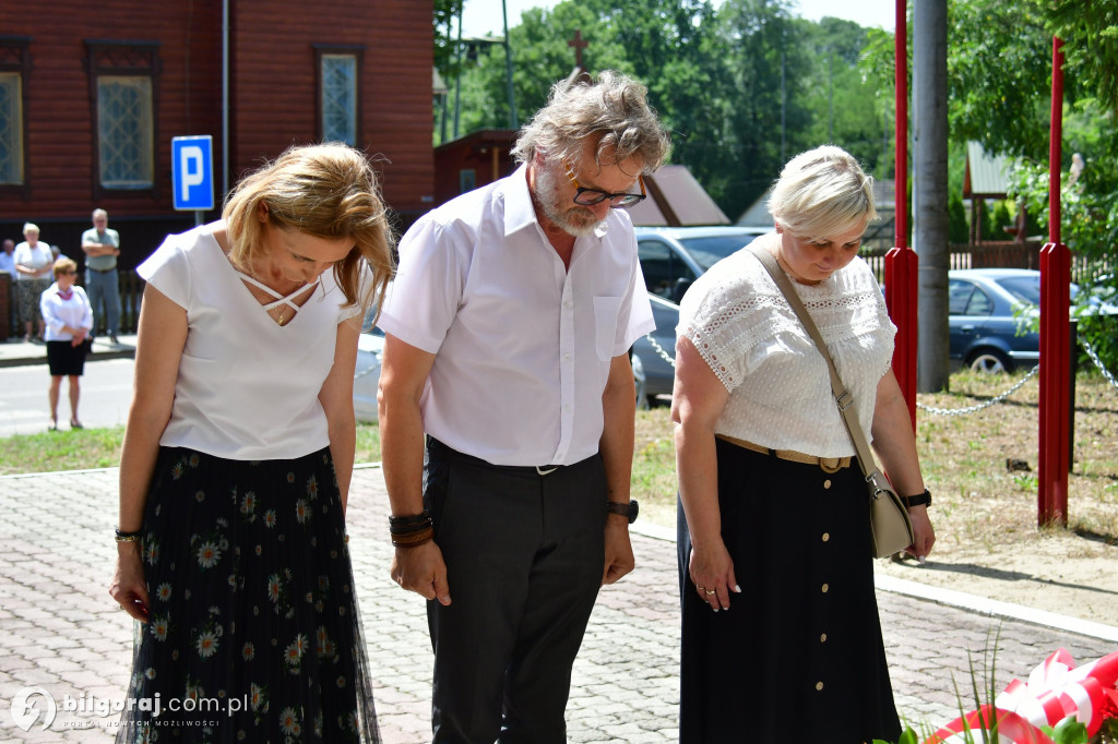 Uroczystości 81. rocznicy pacyfikacji Majdanu Starego i Nowego: Msza święta i złożenie wieńców
