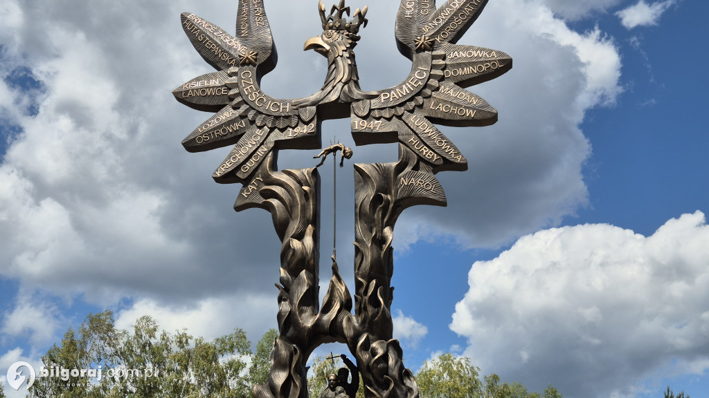 Wymowny monument upamiętnia Rzeź Wołyńską