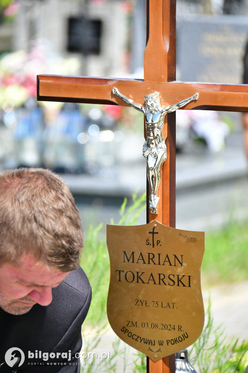 Pogrzeb śp. Mariana Tokarskiego. Były starosta biłgorajski spoczął na cemenciarzu parafilmym w Biszczy