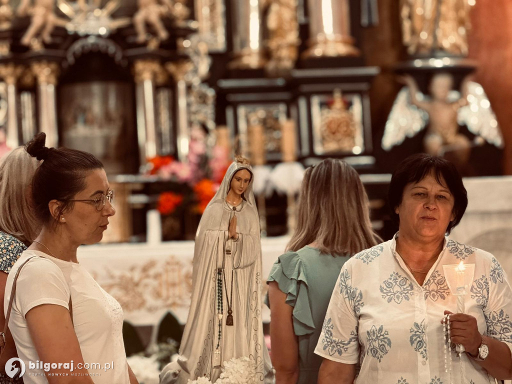 Nabożeństwo Fatimskie w Goraju: Modlitwa, procesja i zjednoczenie wiernych
