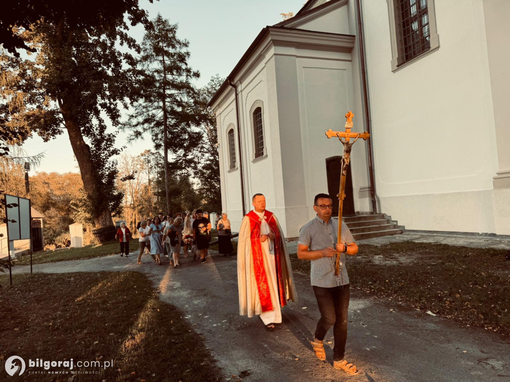 Nabożeństwo Fatimskie w Goraju: Modlitwa, procesja i zjednoczenie wiernych