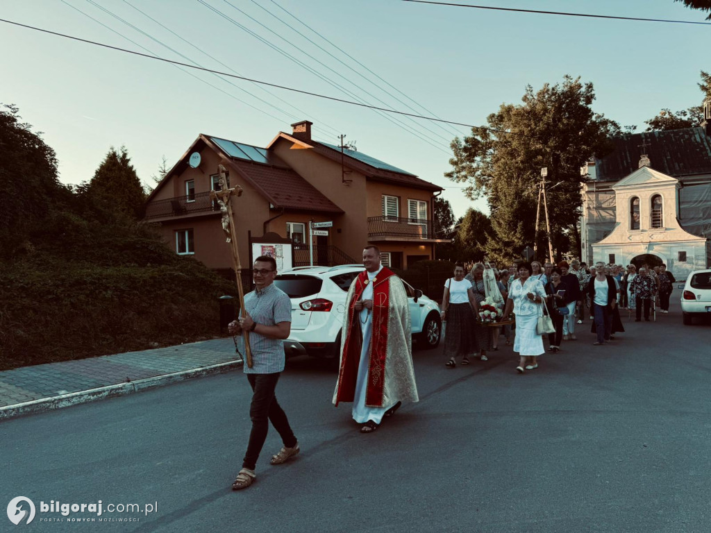 Nabożeństwo Fatimskie w Goraju: Modlitwa, procesja i zjednoczenie wiernych