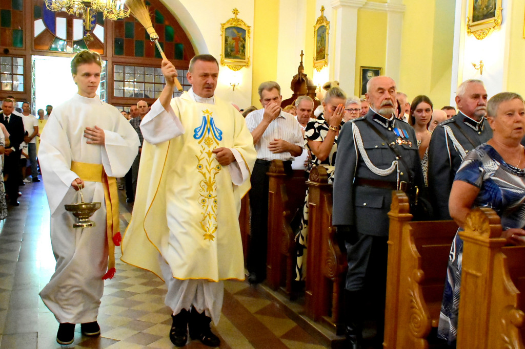 Święto Matki Boskiej Zielnej: W kościołach święcą wianki