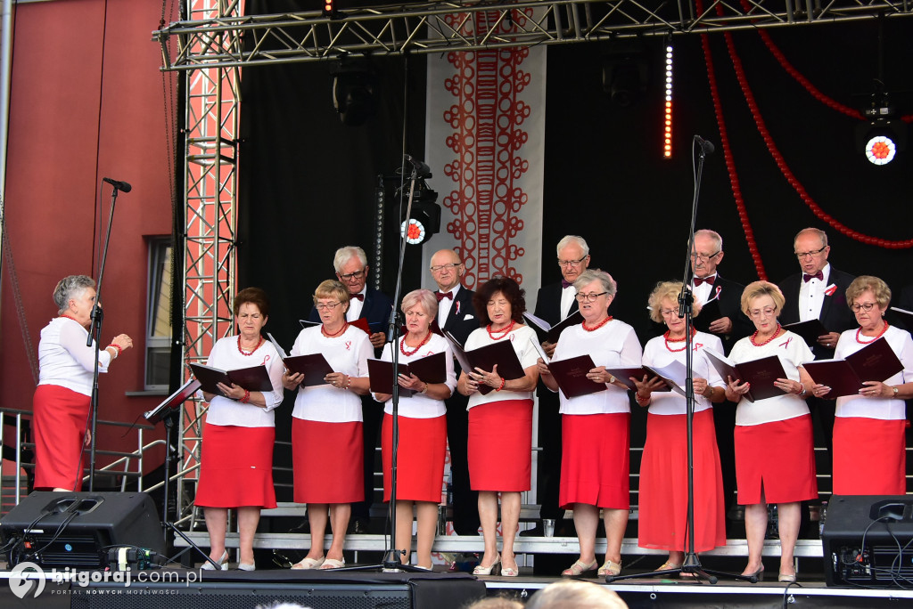 Biłgoraj uczcił Cud nad Wisłą: Koncert pieśni patriotycznych z udziałem seniorów