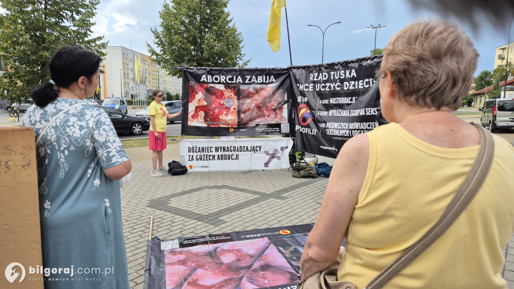 Nabożeństwo różańcowe i pikieta antyaborcyjna w Biłgoraju: W imię życia i prawa do przyszłości