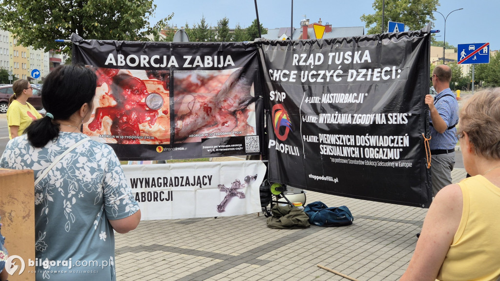 Nabożeństwo różańcowe i pikieta antyaborcyjna w Biłgoraju: W imię życia i prawa do przyszłości