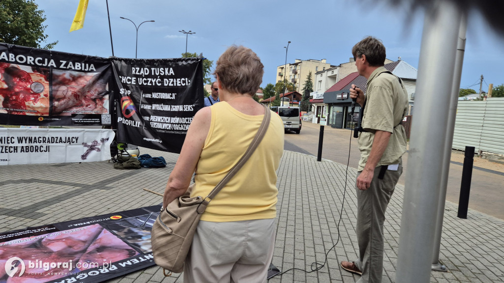 Nabożeństwo różańcowe i pikieta antyaborcyjna w Biłgoraju: W imię życia i prawa do przyszłości