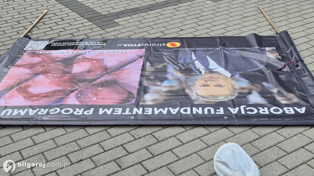 Nabożeństwo różańcowe i pikieta antyaborcyjna w Biłgoraju: W imię życia i prawa do przyszłości