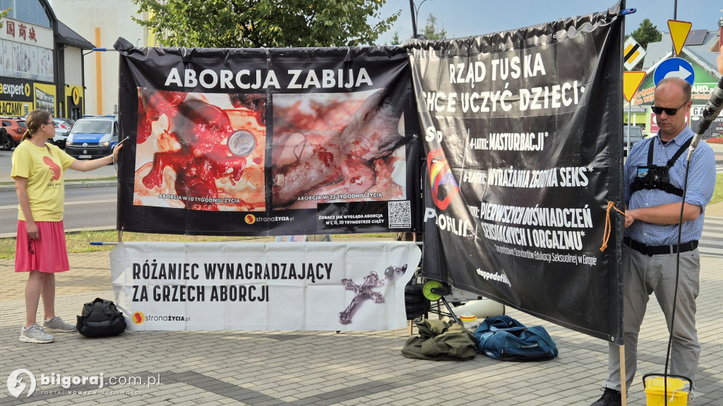 Nabożeństwo różańcowe i pikieta antyaborcyjna w Biłgoraju: W imię życia i prawa do przyszłości