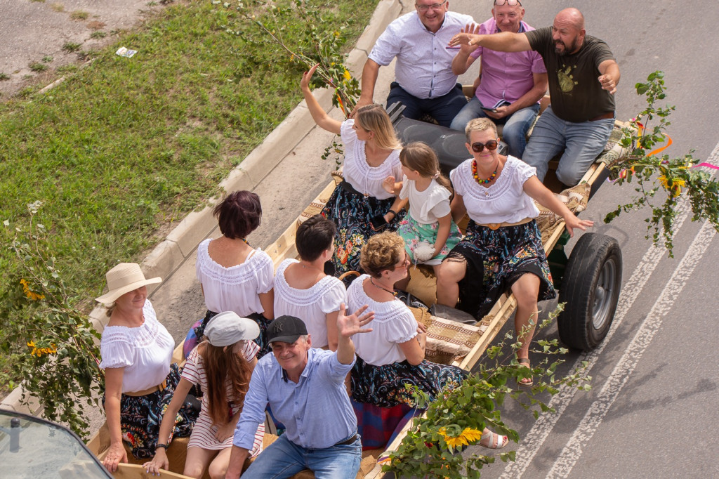 Święto plonów w Tereszpolu: Korowód, Msza św. i występy artystyczne