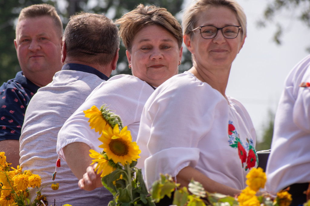 Święto plonów w Tereszpolu: Korowód, Msza św. i występy artystyczne