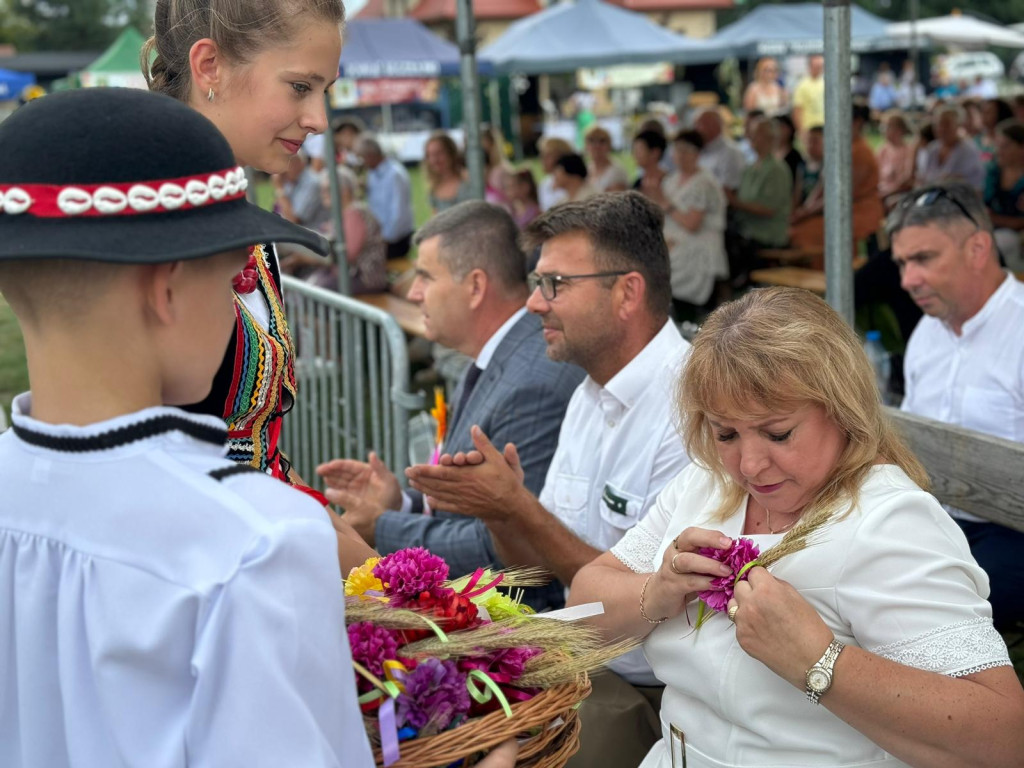 Święto plonów w Tereszpolu: Korowód, Msza św. i występy artystyczne