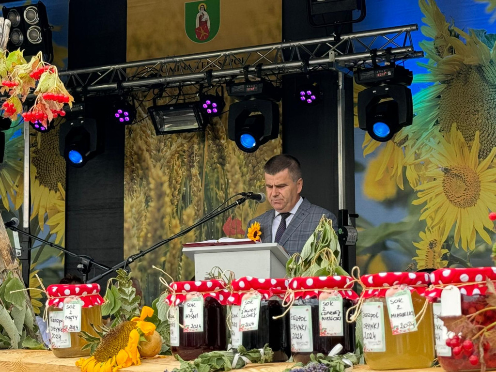 Święto plonów w Tereszpolu: Korowód, Msza św. i występy artystyczne