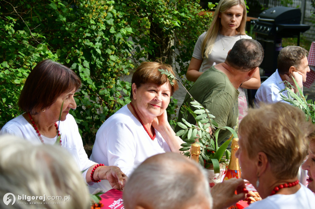 Piosenka jako hołd: Integracja w DPS dla Kombatantów