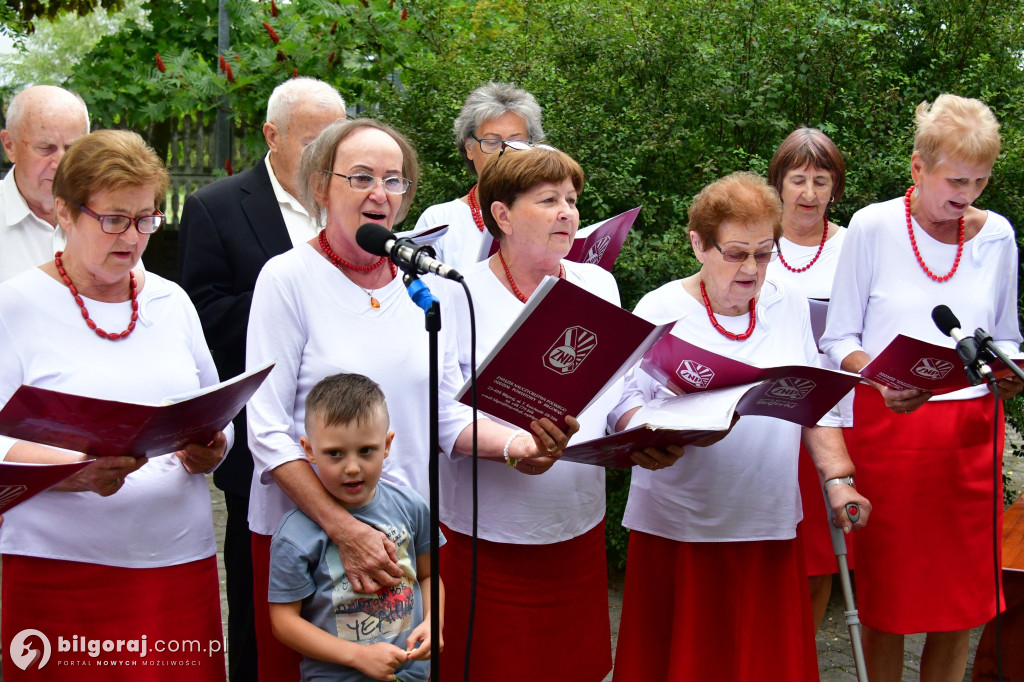 Piosenka jako hołd: Integracja w DPS dla Kombatantów