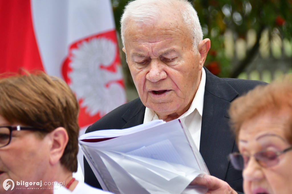 Piosenka jako hołd: Integracja w DPS dla Kombatantów