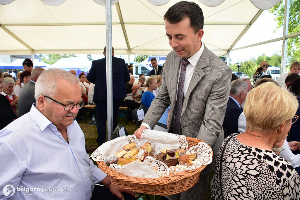 Dożynki powiatu biłgorajskiego w Obszy: Święto plonów i wdzięczności